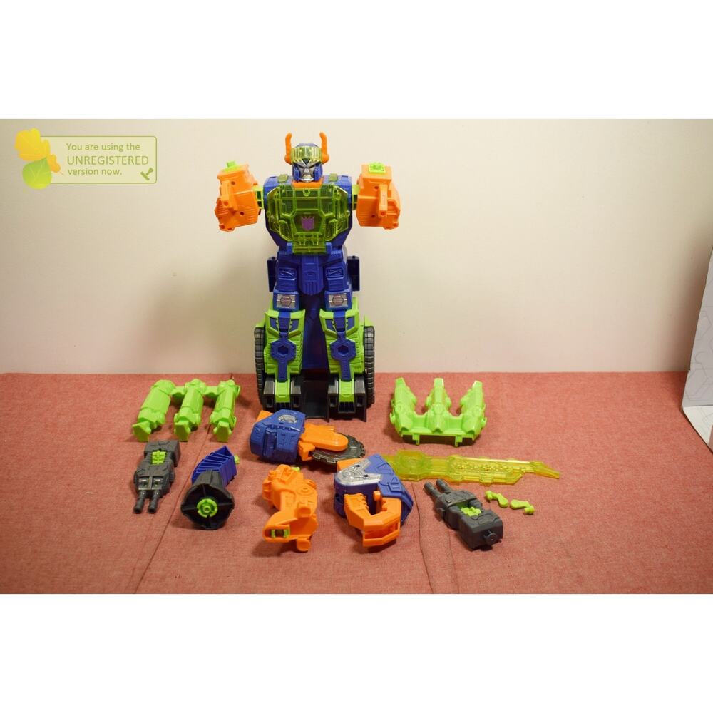 Transformers Cyberworld Scorponok Strike Battle Action Figure Playset